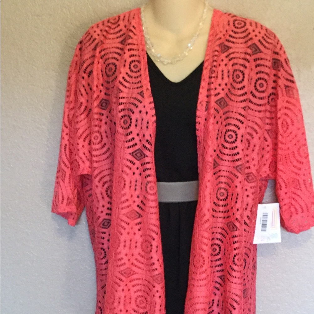 LiLaRoe Lindsay Small NWT🍎